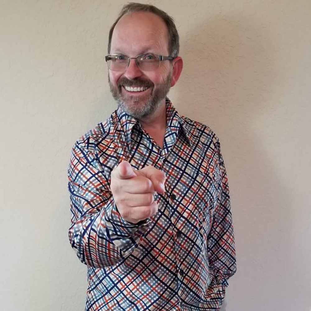 Meet your Poshers, Scot & Melody